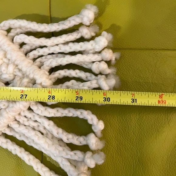 Vintage Macrame Wooden Towel Holder 1970s Bohemian Boho Chic 70s Retro MCM - Picture 11 of 11